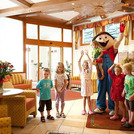 Hotel Kinderhotel Laderhof Ladis