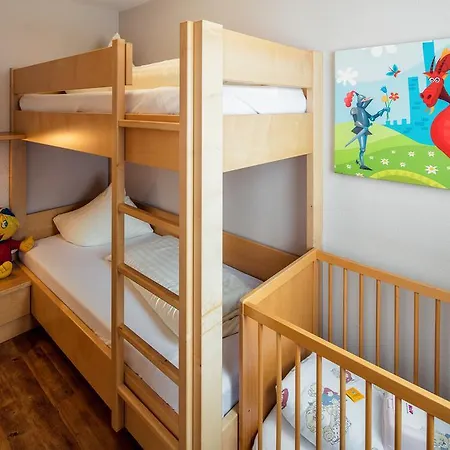 Hotel Kinderhotel Laderhof 4*