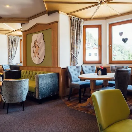 Hotel Kinderhotel Laderhof 4*