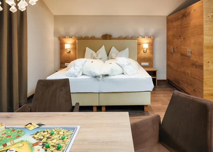 ホテル Laderhof 4*
