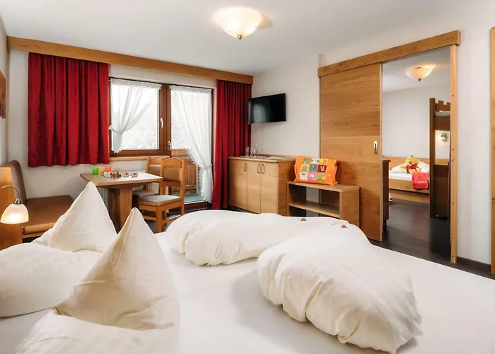 ホテル Laderhof 4*