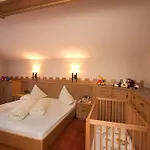Kinderhotel Laderhof 4* Ladis