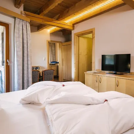 Kinderhotel Laderhof Hotel Ladis