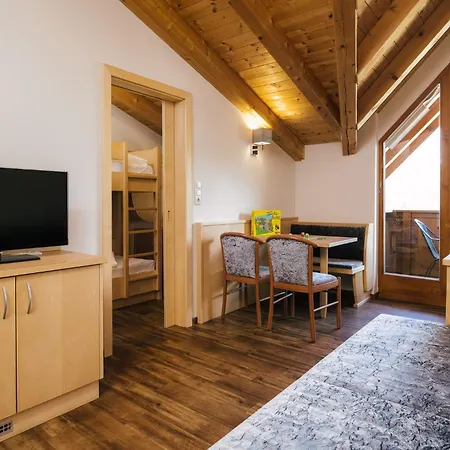 Hotel Kinderhotel Laderhof