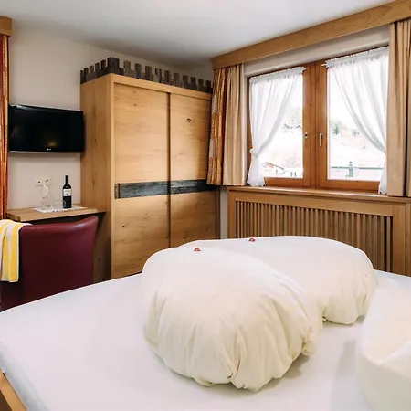 Kinderhotel Laderhof 4* Ladis