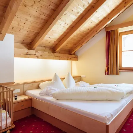 Kinderhotel Laderhof 4* Ladis